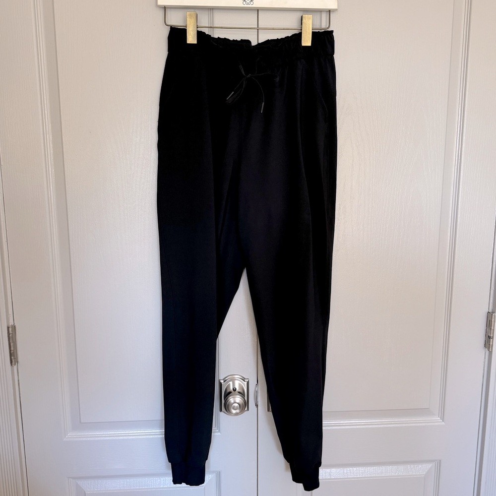 Lululemon Stretch High Rise Jogger Full-Length in Black Sz 8